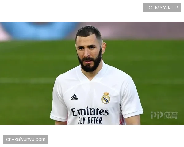 本泽马高位插上连贯性如何提升其欧冠关键战的防线撕裂能力